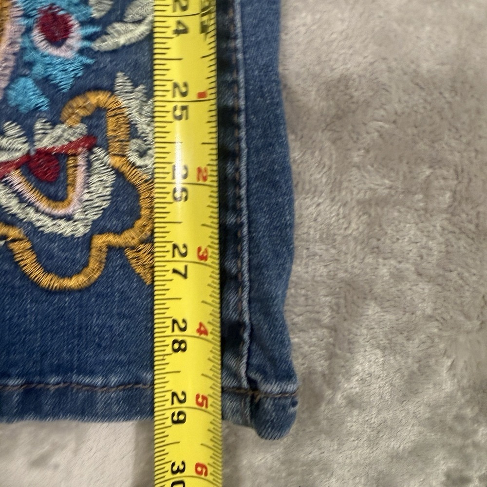 Bamboo Embroidered Bell Bottoms Wide Flare Jeans Sz 9 Blue Soft Denim NWT - Picture 6 of 10